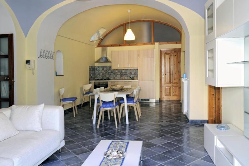 Bed and Breakfast Le Terrazze Di Cristina Виетри Экстерьер фото