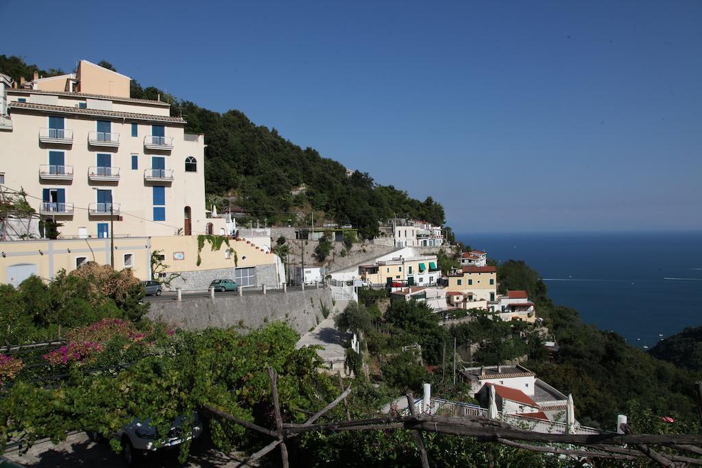 Bed and Breakfast Le Terrazze Di Cristina Виетри Экстерьер фото