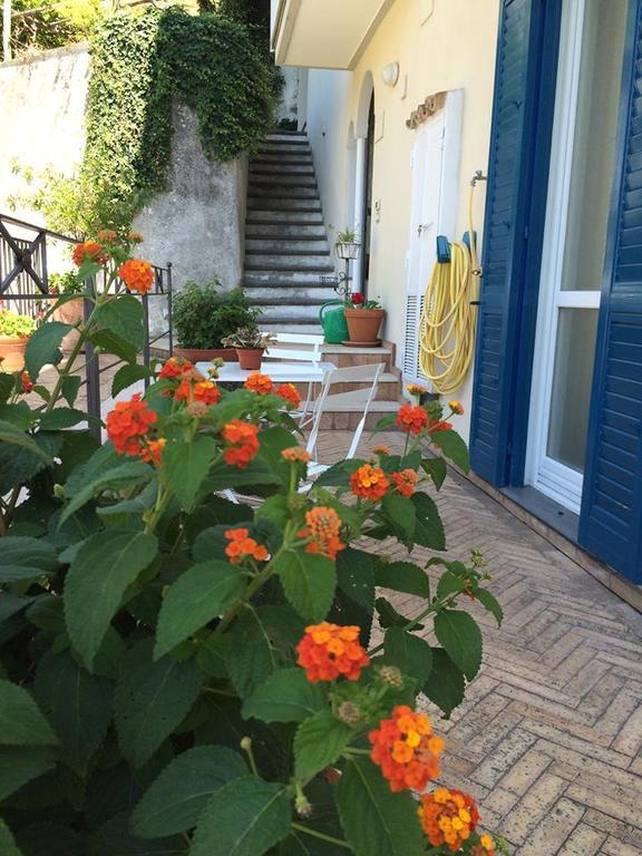 Bed and Breakfast Le Terrazze Di Cristina Виетри Экстерьер фото