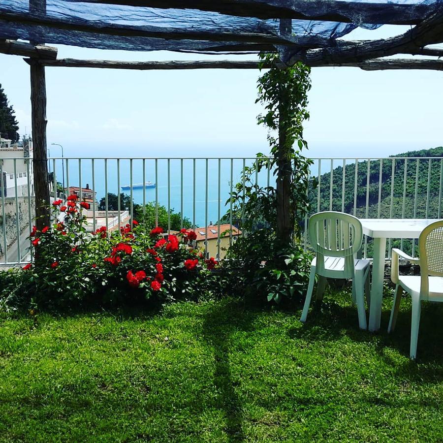 Bed and Breakfast Le Terrazze Di Cristina Виетри Экстерьер фото